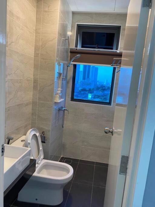 Jb Sks Pavillion 1br Nearjb Ciq -smart Tv&netflix Johor Bahru